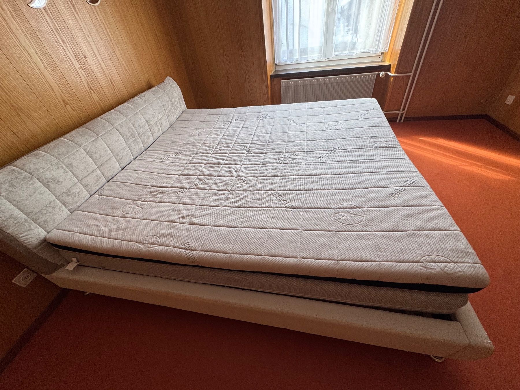 Top: Bett topper – Usato da Göschenen venduto da Lord.Raiden