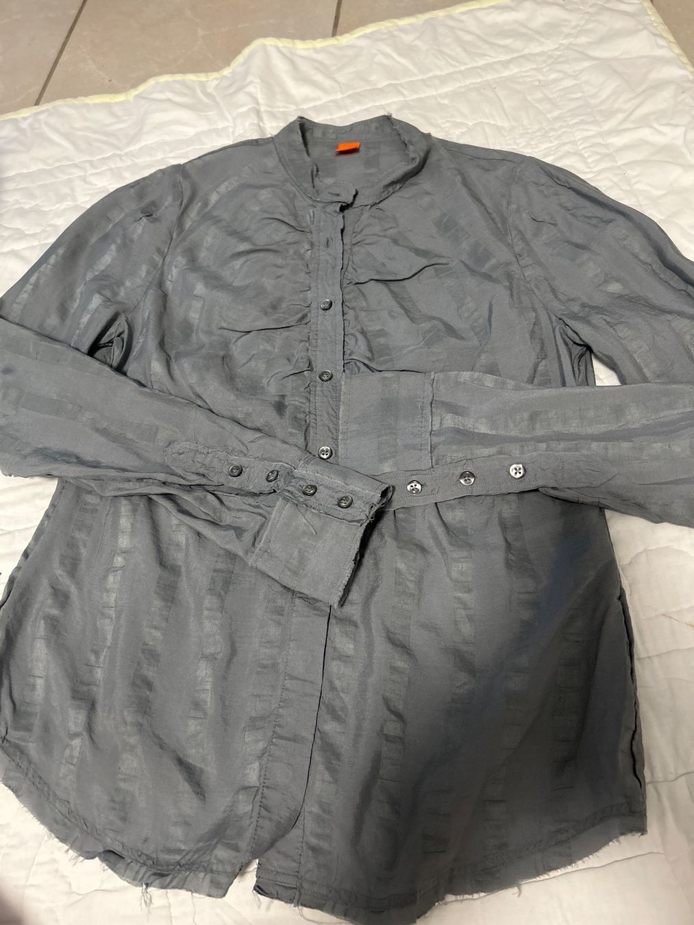 Hugo Boss Camicette: Hemd von Hugo Boss Neu 100% seide – Nuovo e nell'imballaggio originale da Lupfig venduto da Womensecret