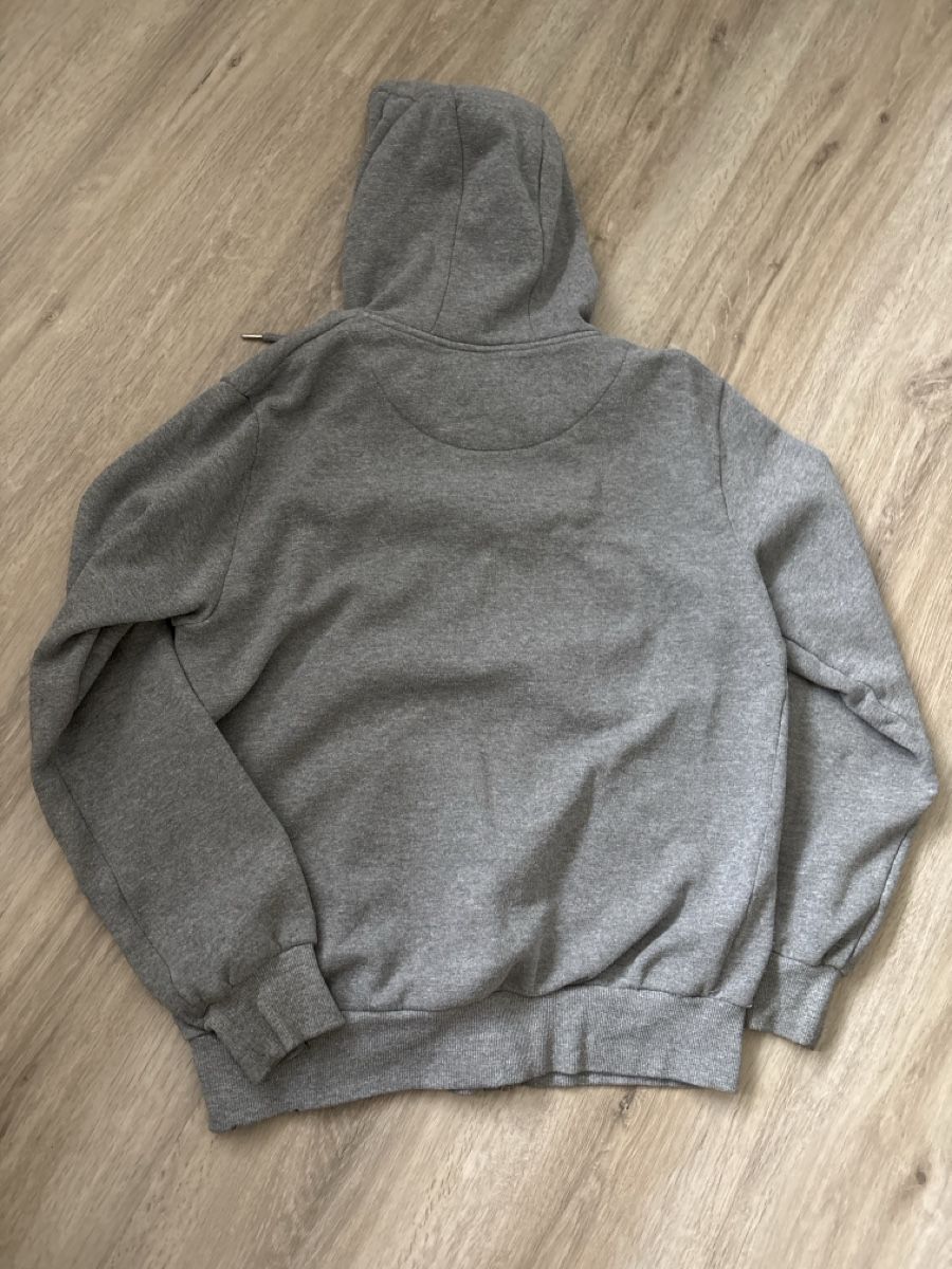 Primark Gilet & Giacche: Sweat à capuche taille M – Usato da Delémont venduto da Ma_LoU.01 1