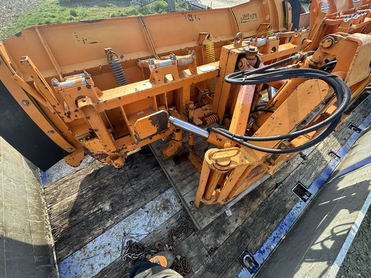 Boschung Sgombero neve: Boschung Schneepflug – Usato da Deitingen venduto da RK68 2