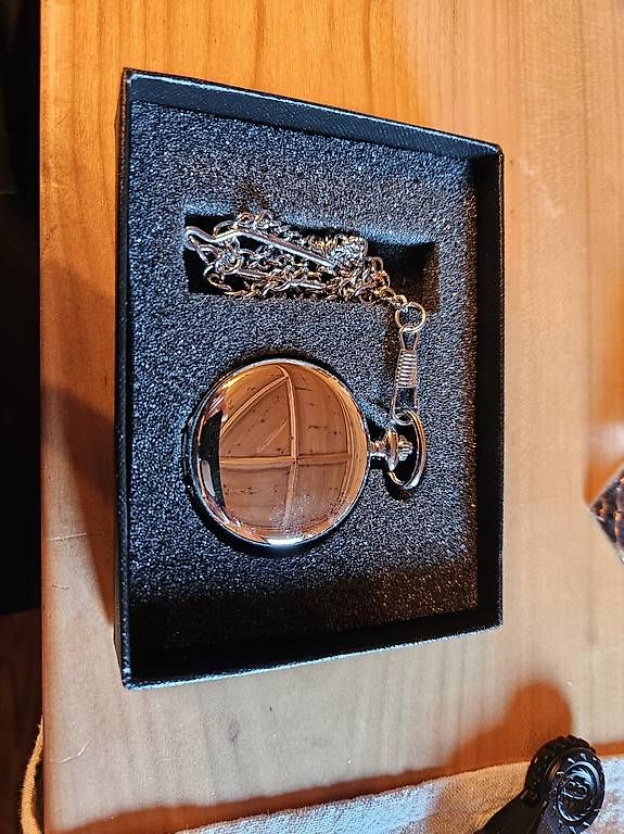 Uhren: Taschenuhr Silbrig – Neu und originalverpackt aus Cazis von Morrisb 1