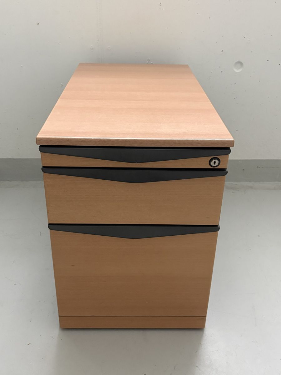 Korpus: Rollkorpus Büro – Gebraucht aus Meilen von mogli_luna