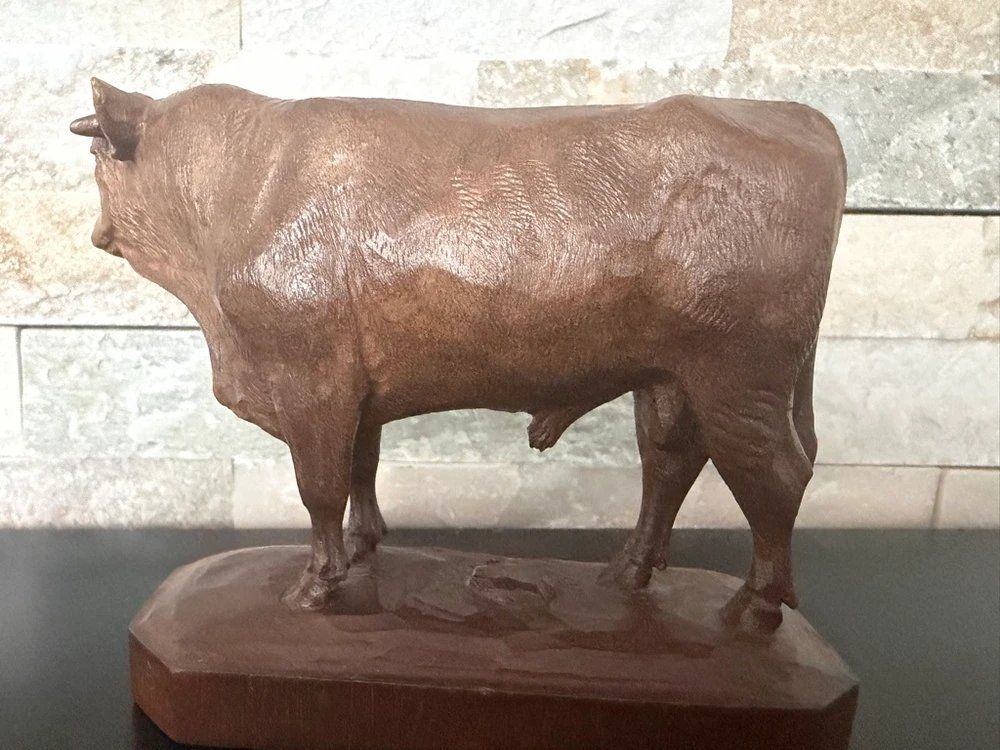 Skulpturen & Statuen: Brienzer Schnitzerei << Flüeler Stier>> – Gebraucht aus Hinwil von Chnap 1