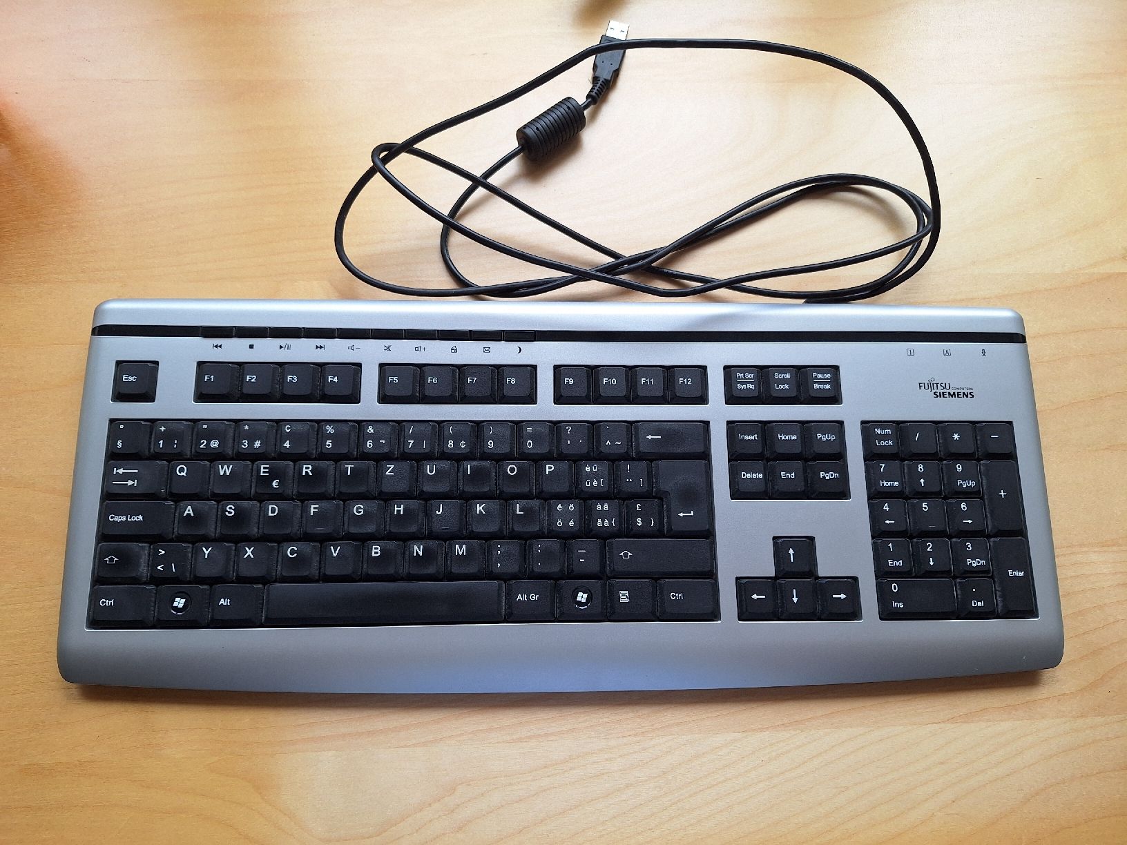 Fujitsu Tastiere: Tastatur Fujitsu Simens – Usato da Niederglatt ZH venduto da Bobsli