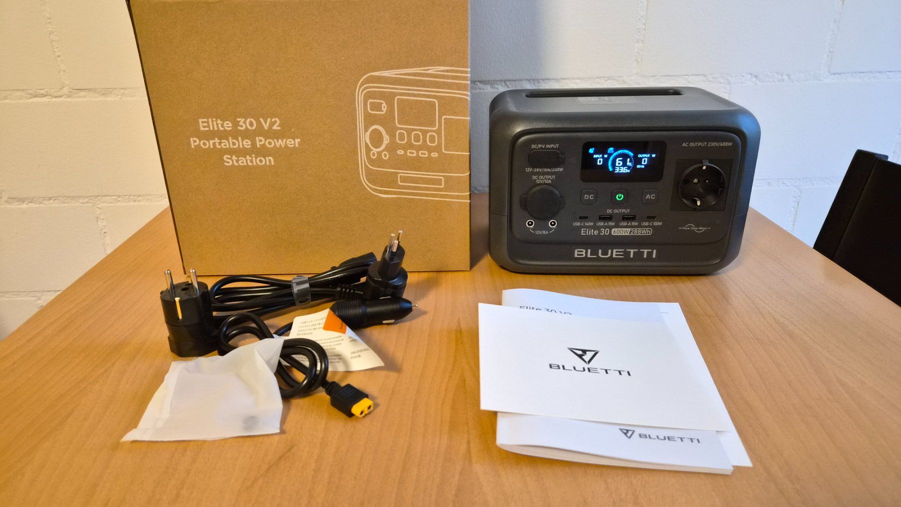 Bluetti Dispositivi a energia solare: Bluetti Elite 30 V2 Powerstation – Usato da Köniz venduto da Grey_fox 1