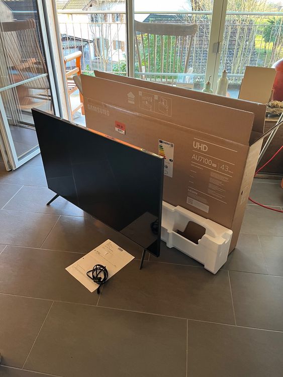 Samsung UE43 AU7170 Smart TV | Kaufen auf Ricardo