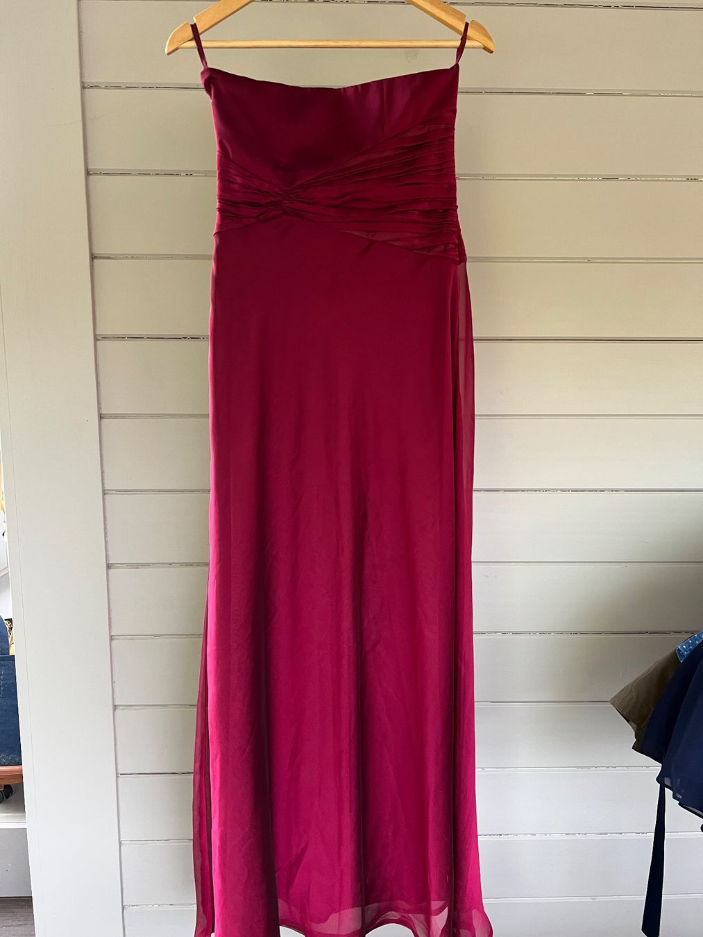 C&A Vestiti: Abendkleid rot – Usato da Buckten venduto da sdk_fnj2 1