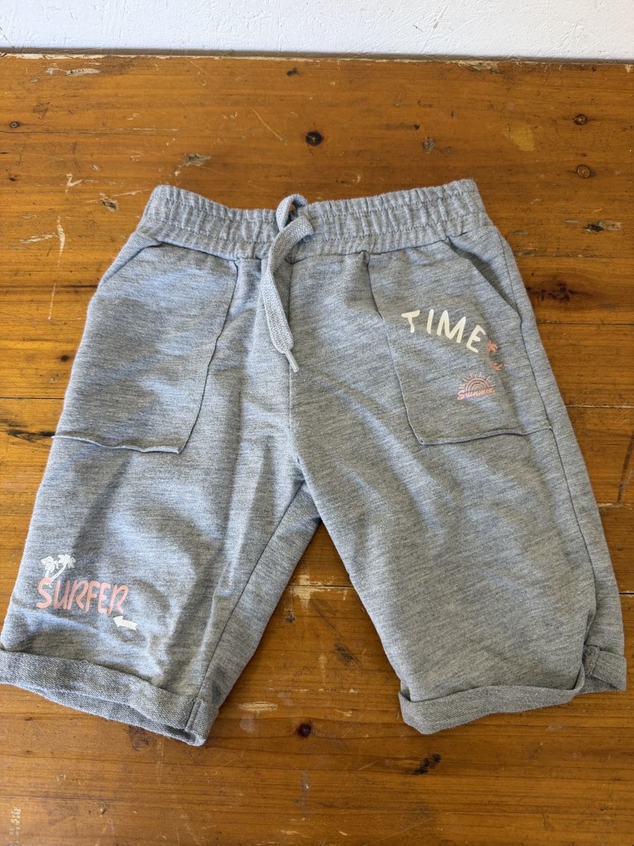 Pantaloni: Breeze Shorts Gr. 104 Grau – Usato da Gurmels venduto da SwissShop21