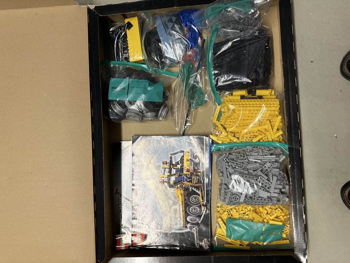 Lego Kit di costruzioni: Lego Technic Pneumatik Kran 8421 – Usato da Zell LU venduto da TinuR480 2