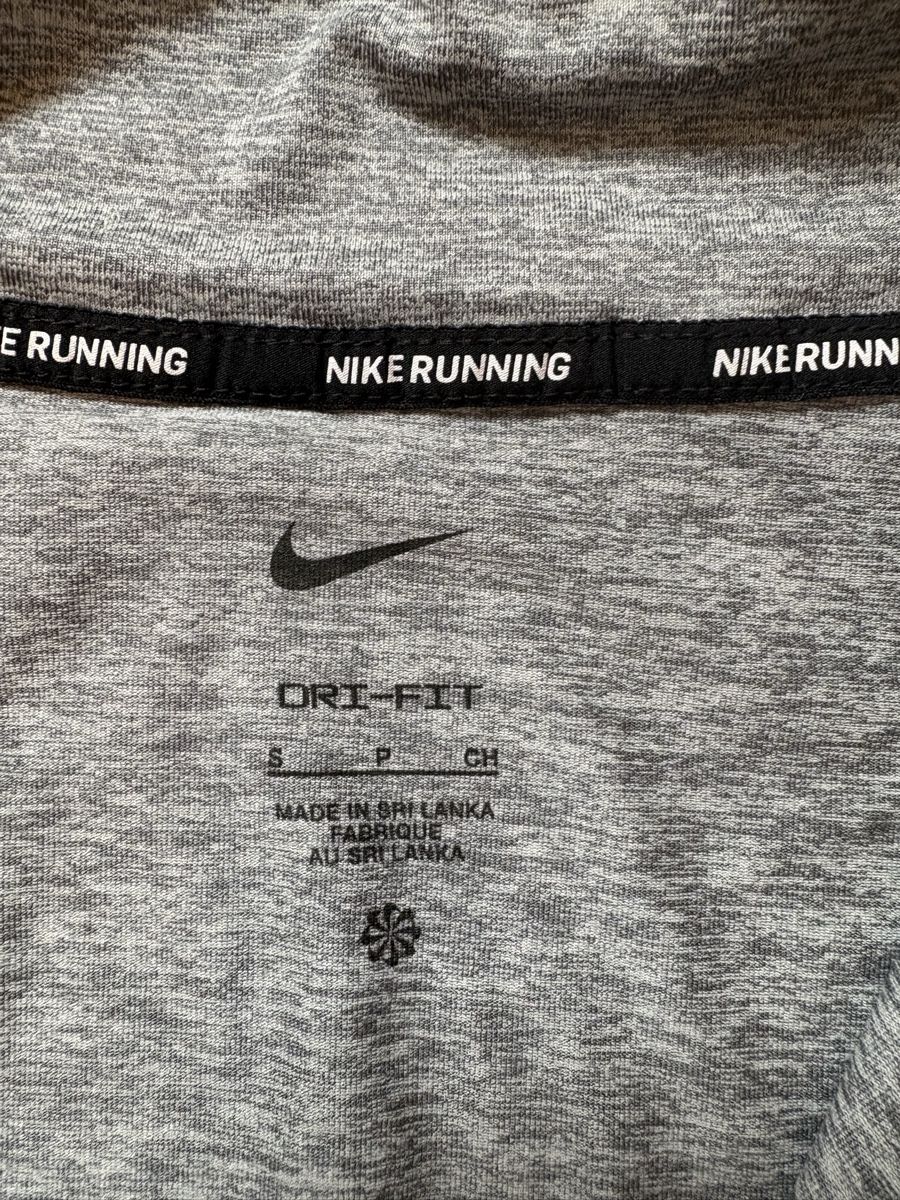 Nike T-Shirts: Nike Running Drit Fit Langarmshirt S – Neu und originalverpackt aus Zürich von my_butterbrot 2