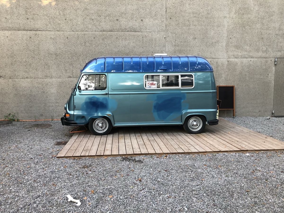 Renault Veicoli commerciali: Mobile bar / Foodtruck Oldtimer – Usato da Zürich venduto da Rios3 2