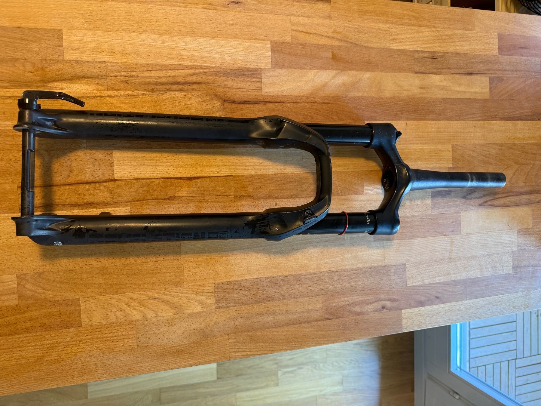 Rockshox Pezzi di ricambio: Fourche Rockshox Révélation 150mm – Usato da Prilly venduto da mor_759j