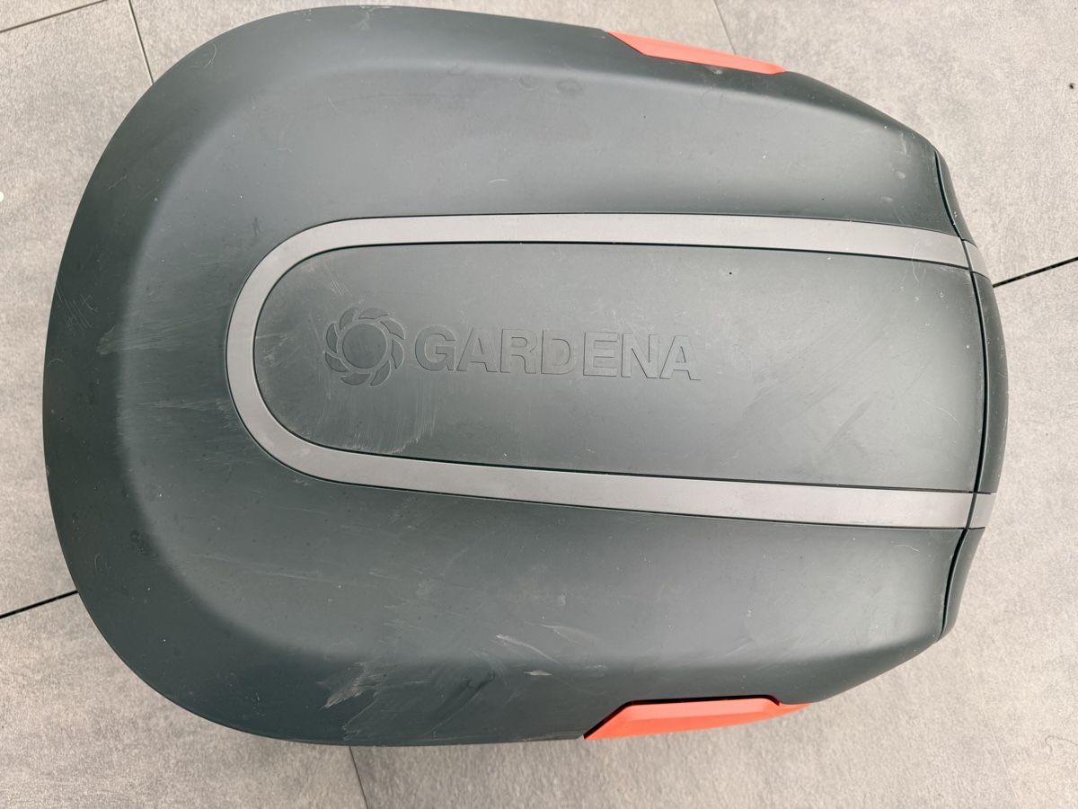 Gardena Tondeuses à gazon: Gardena Mähroboter Abdeckung  – D'occasion à Näfels par Namika17 1