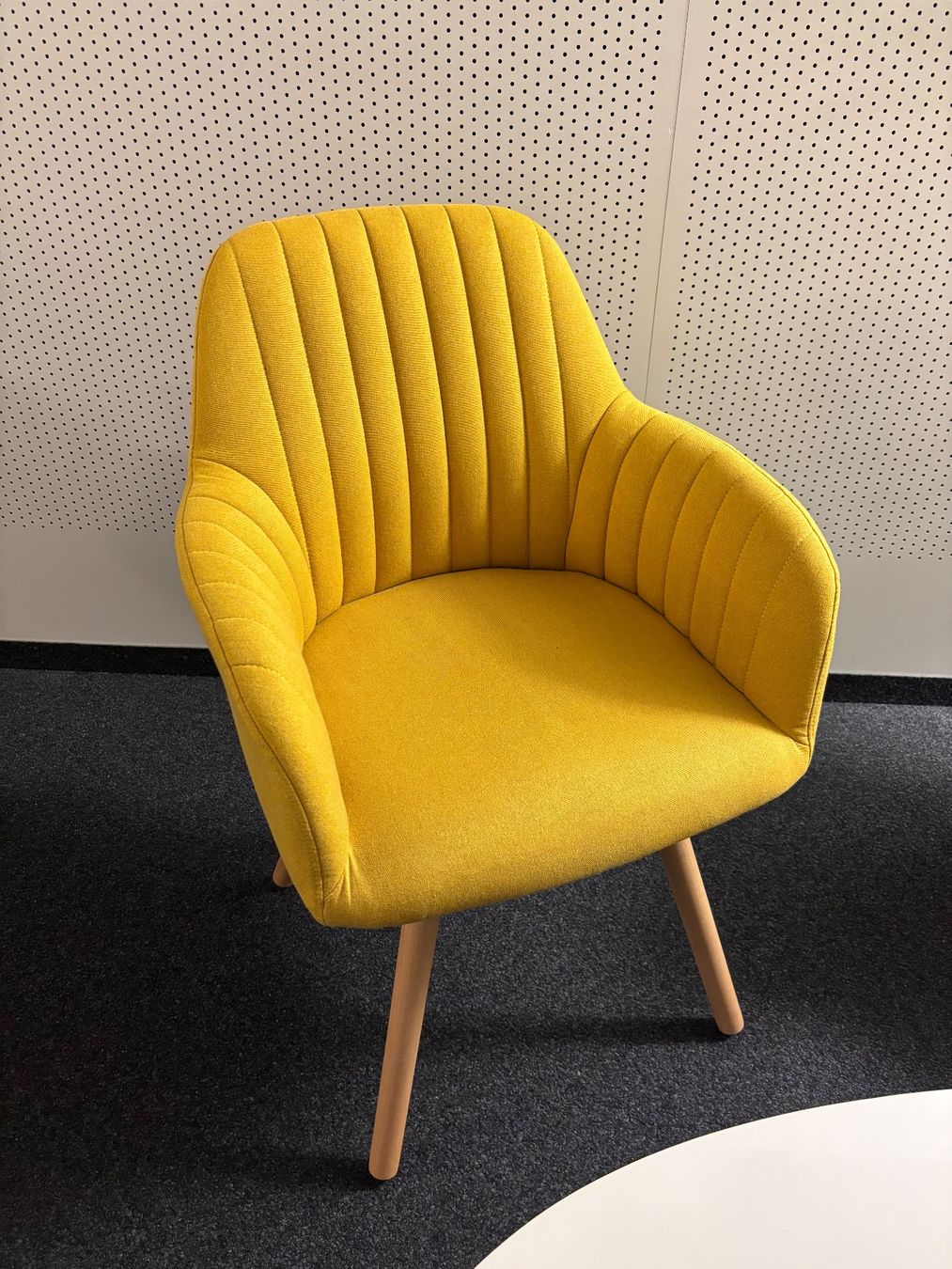 Sedie: Lot de 4 chaises – Usato da Vevey venduto da lae_d8yt