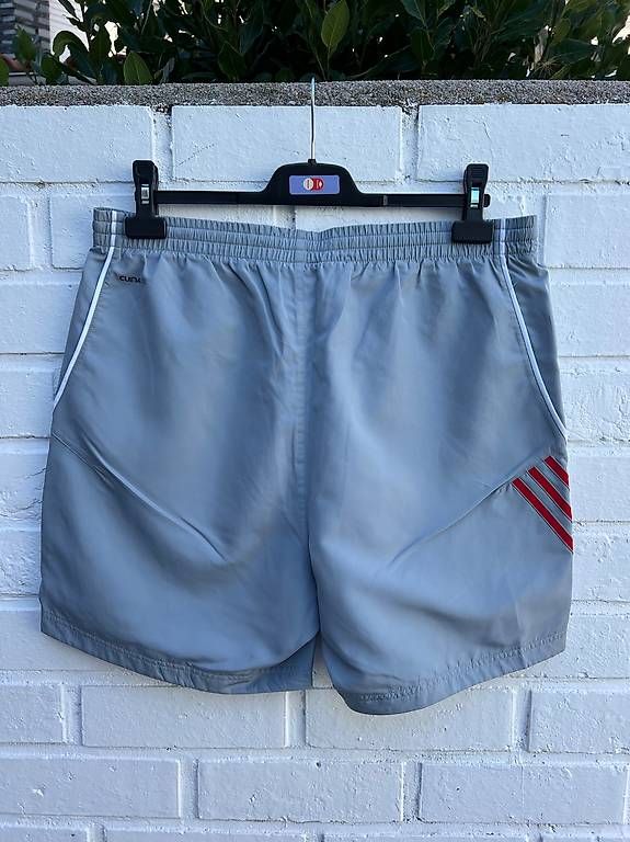 Pantalons: Adidas Padel-Shorts  – Neuf avec emballage d'origine à Tagelswangen par fireiceprincess 2