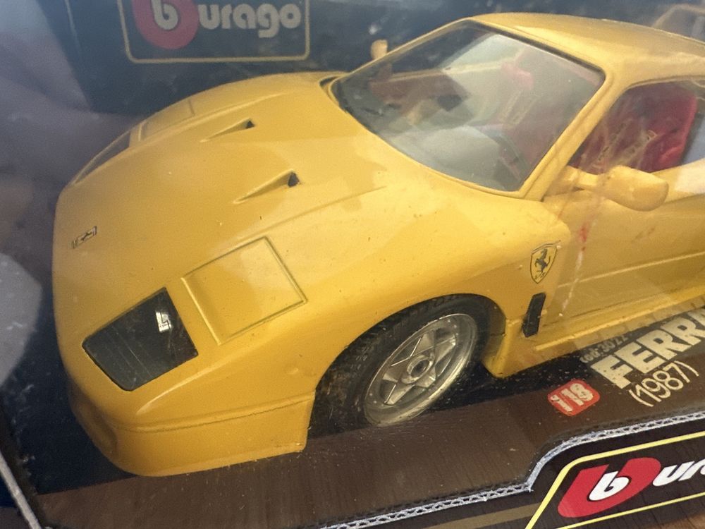 FERRARI F40 1987 jaune 1/18 BURAGO MADE IN ITALY voiture miniature de collection - Collection