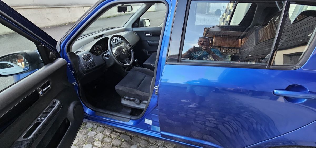 Suzuki Automobili: Suzuki Swift 1.3 4WD – Usato da Oberdiessbach venduto da leo_8y8n 5