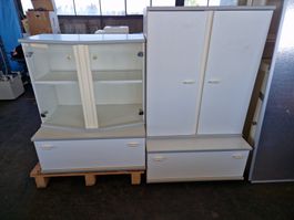 2 Wohnwand Elemente , teilbar, Vitrinr mit Licht 160x150