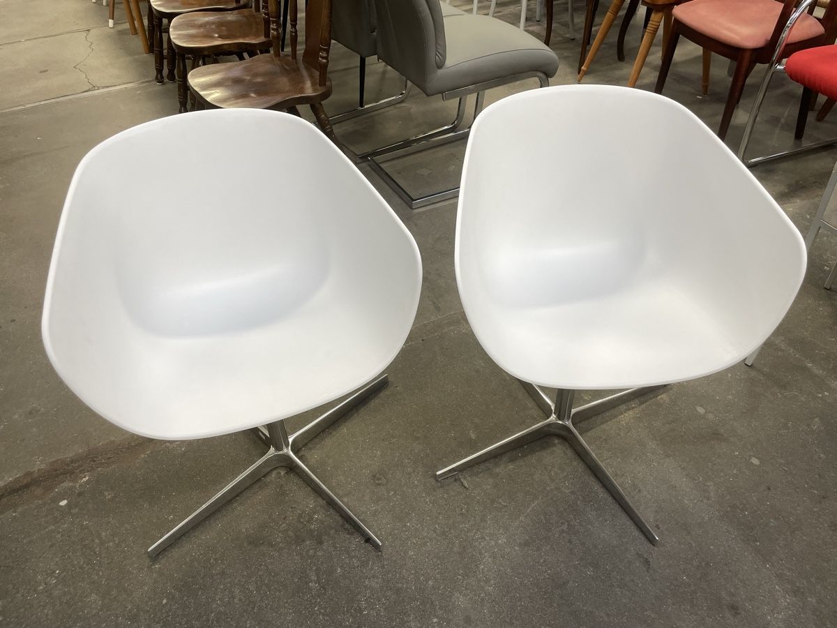Softline Poltrone: Softline Italia Maya Armchair – Usato da Tägerwilen venduto da Shaimaa 1