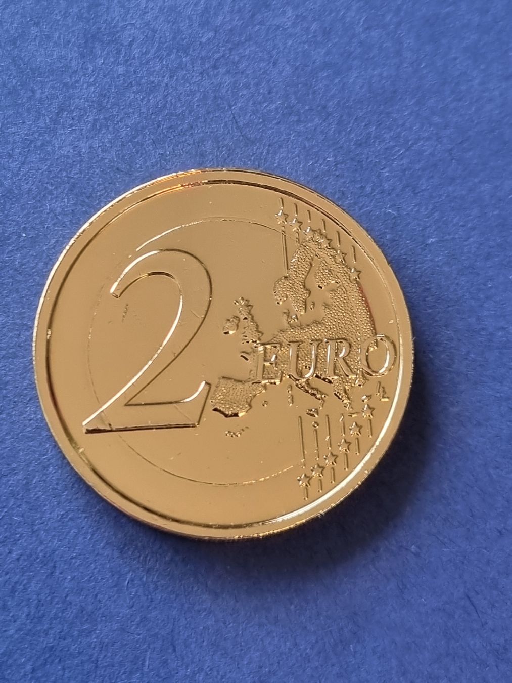 Tutti le monete: 2 Euro Belgien 2011 Goldfarbene – Usato da Unterägeri venduto da Ferreira_81 1