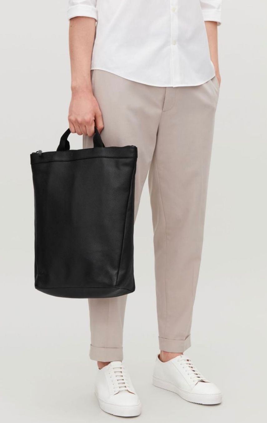 Cos Zaini: Schwarzer Rucksack aus Leder von COS – Usato da Liebefeld venduto da mar_hb8x 1