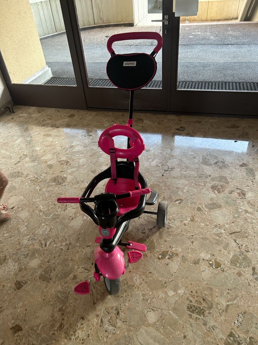 Velos: Tricycle pour enfants – Gebraucht aus Meyrin von Sparco05 1
