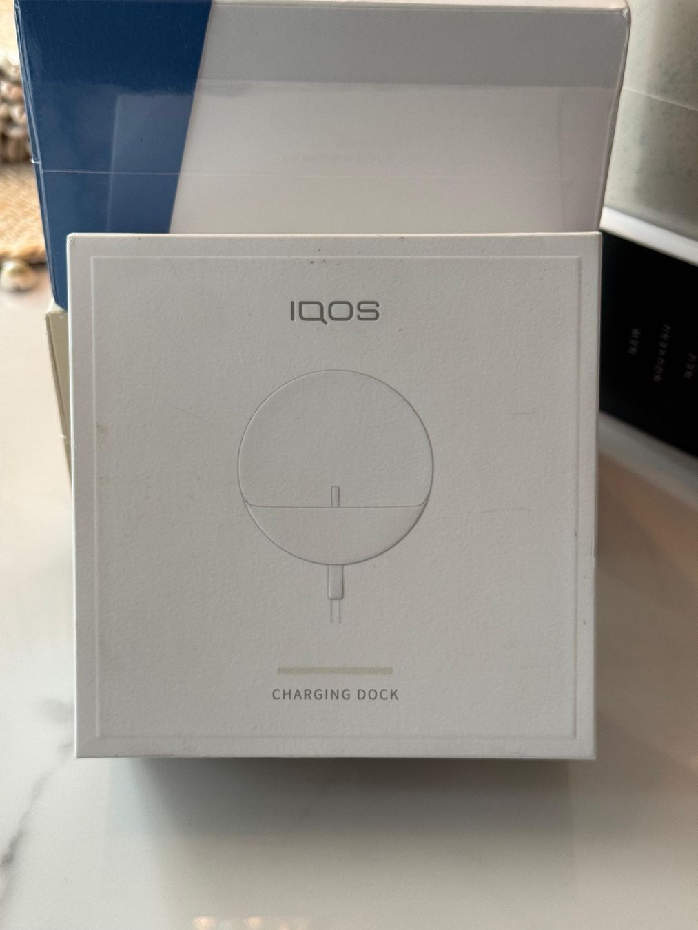Iqos Caricabatterie: IQOS Charging Dock (gross) – Nuovo e nell'imballaggio originale da Wettswil venduto da sal_9n9d