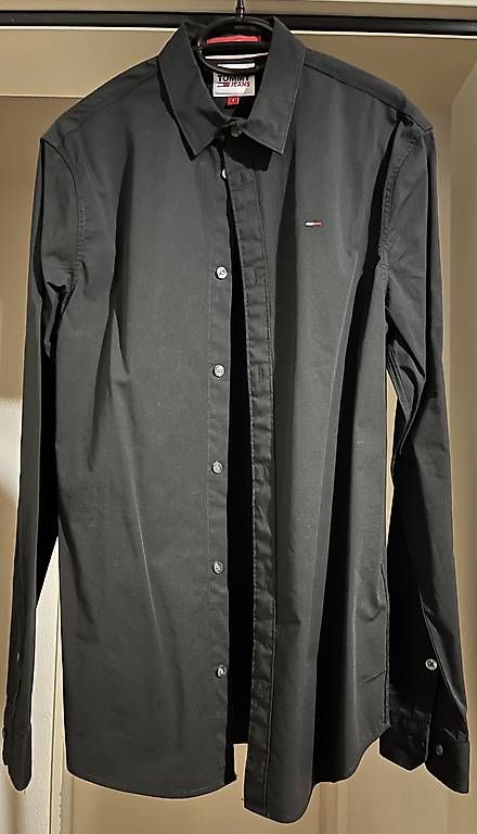 Tommy Hilfiger Camicie: Tommy Hilfiger Hemd Slim Fit schwarz – Nuovo (secondo la descrizione) da Wallisellen venduto da dpn_zlh9