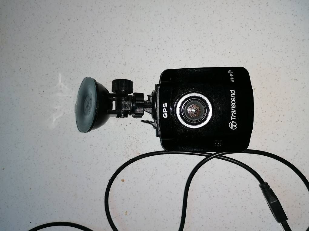Action Cam: Dashcam drivepro 220 von transcend – Usato da Amsoldingen venduto da Elfenlieb
