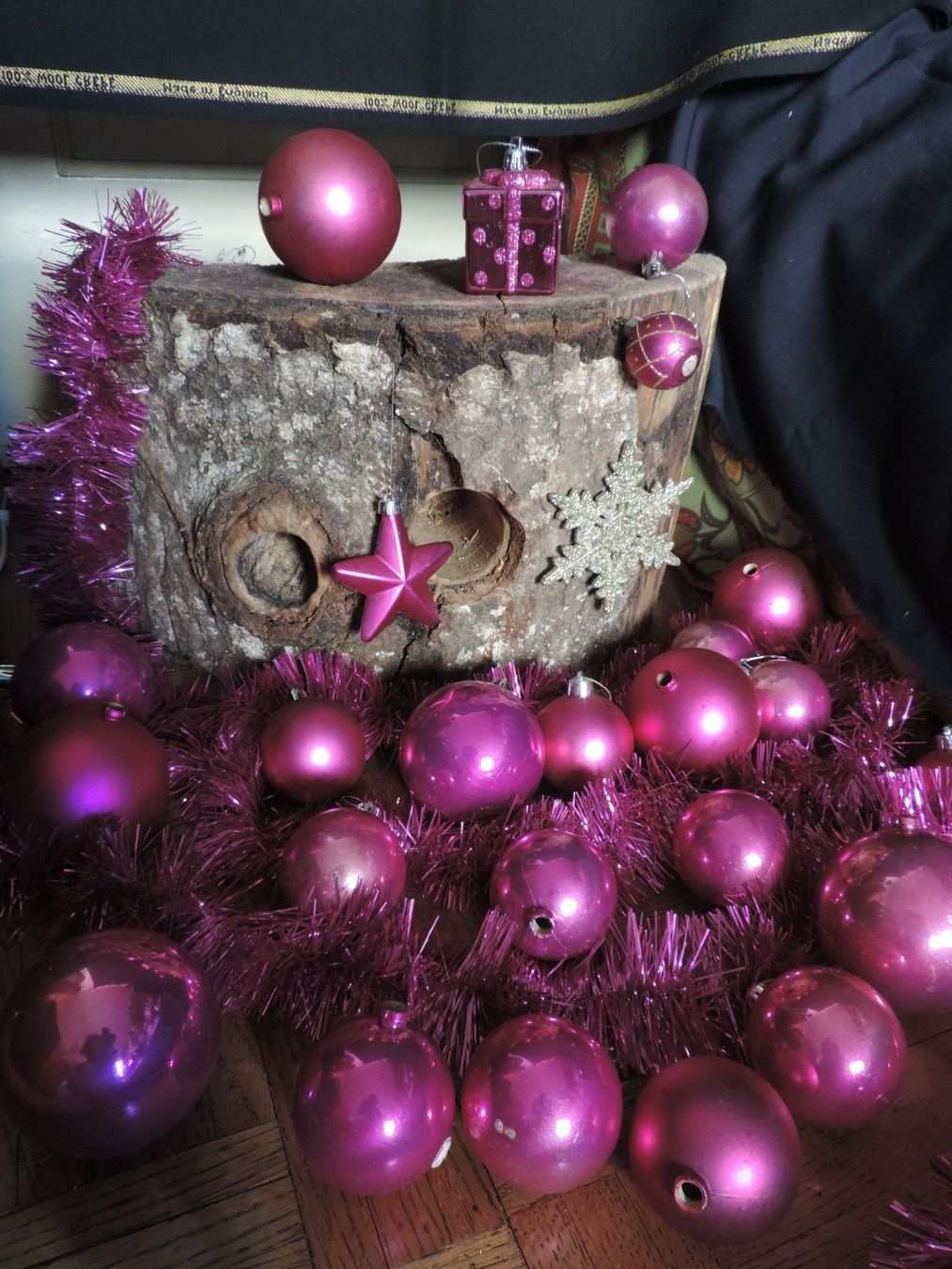 Tutte le decorazioni: boules de noël roses – Usato da Genève venduto da Axelle333 1