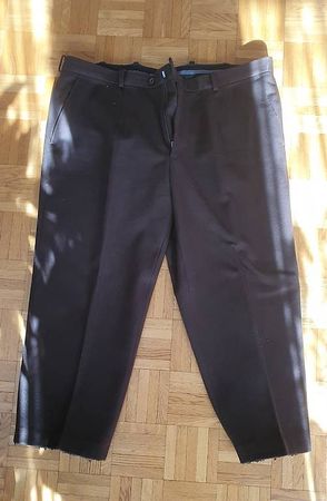 Un Pantalon de Jodle neuf