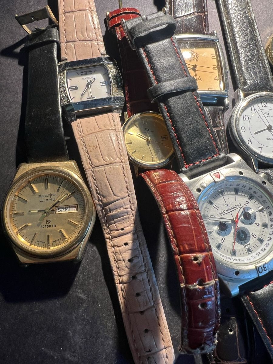 Orologi: Uhren für Bastler – Usato da Laufen venduto da groove60 1