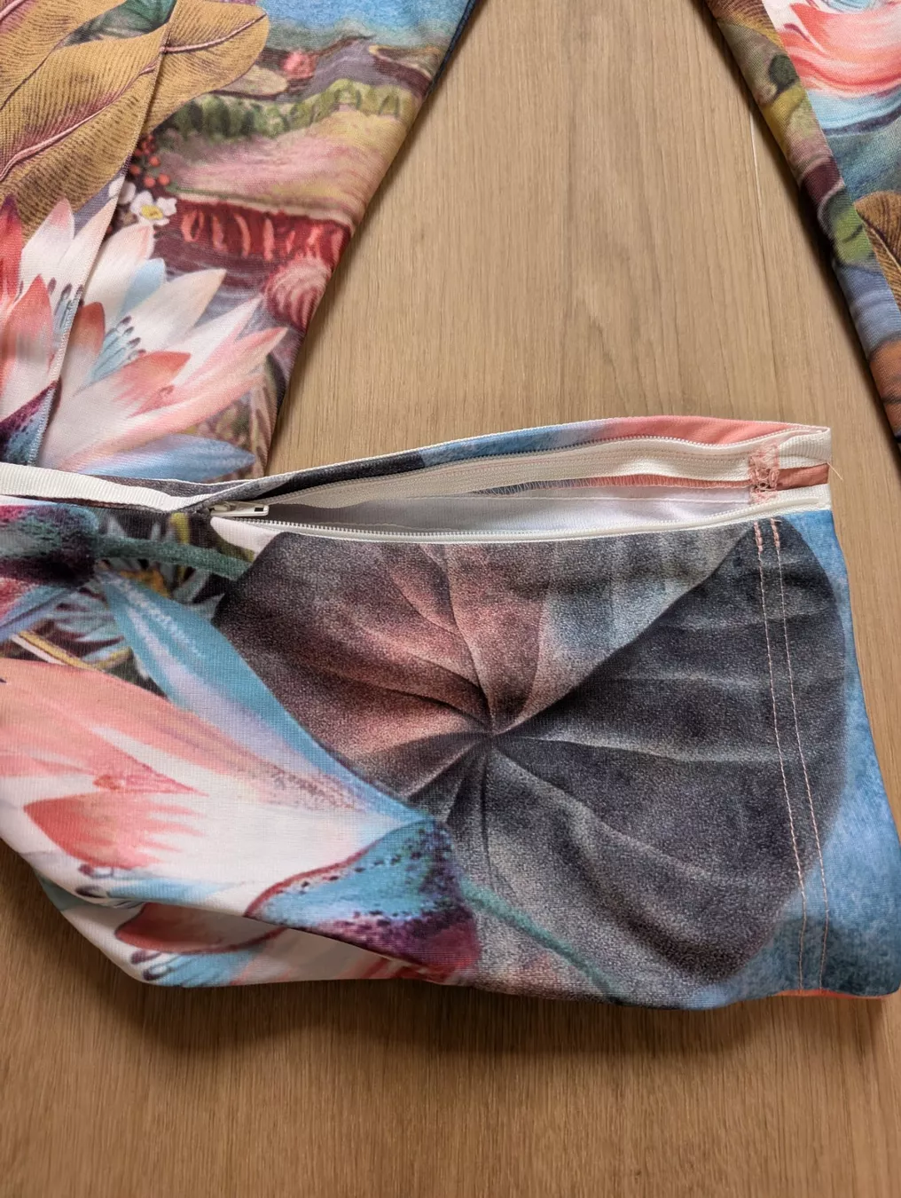 Adidas Hosen: Hose Adidas – Gebraucht aus Oberkirch LU von ladina022 2