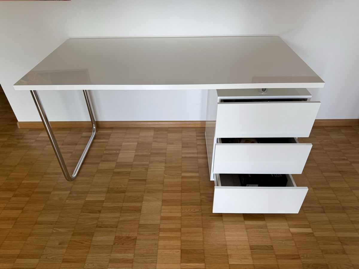 Schreibtische: Pult weiss hochglanz – Neu (gemäss Beschreibung) aus Therwil von Knoespli1 2
