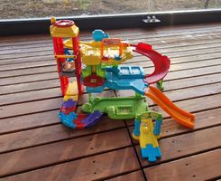 Garage interattivo per bambini - a prezzo ridotto a 9.60.-