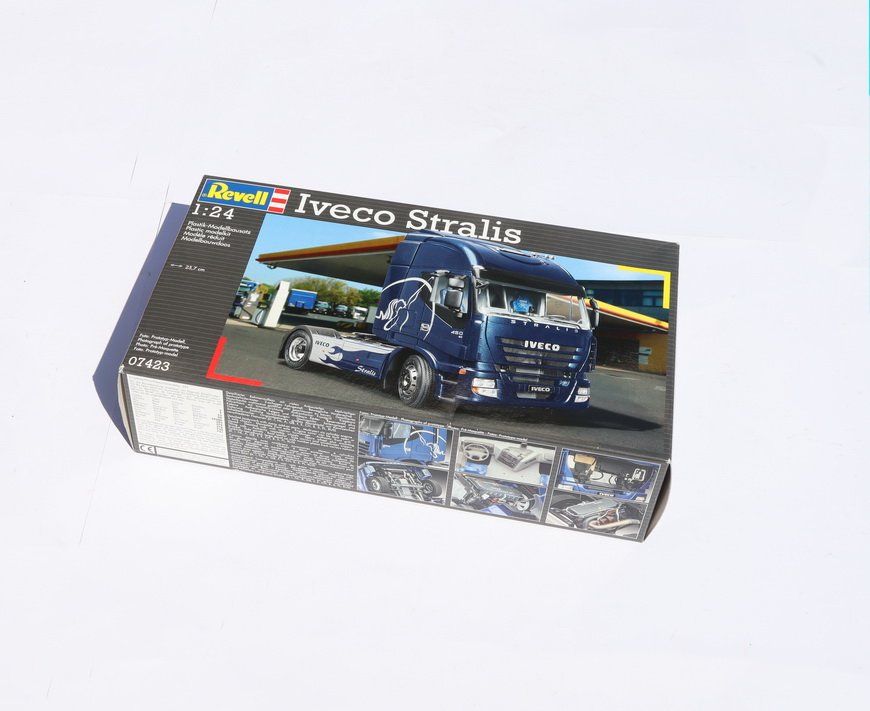 Revell Kit di modellismo & Modellini statici: Iveco Stralis 1:24 von Revell – Nuovo e nell'imballaggio originale da Rothenburg venduto da aron2006