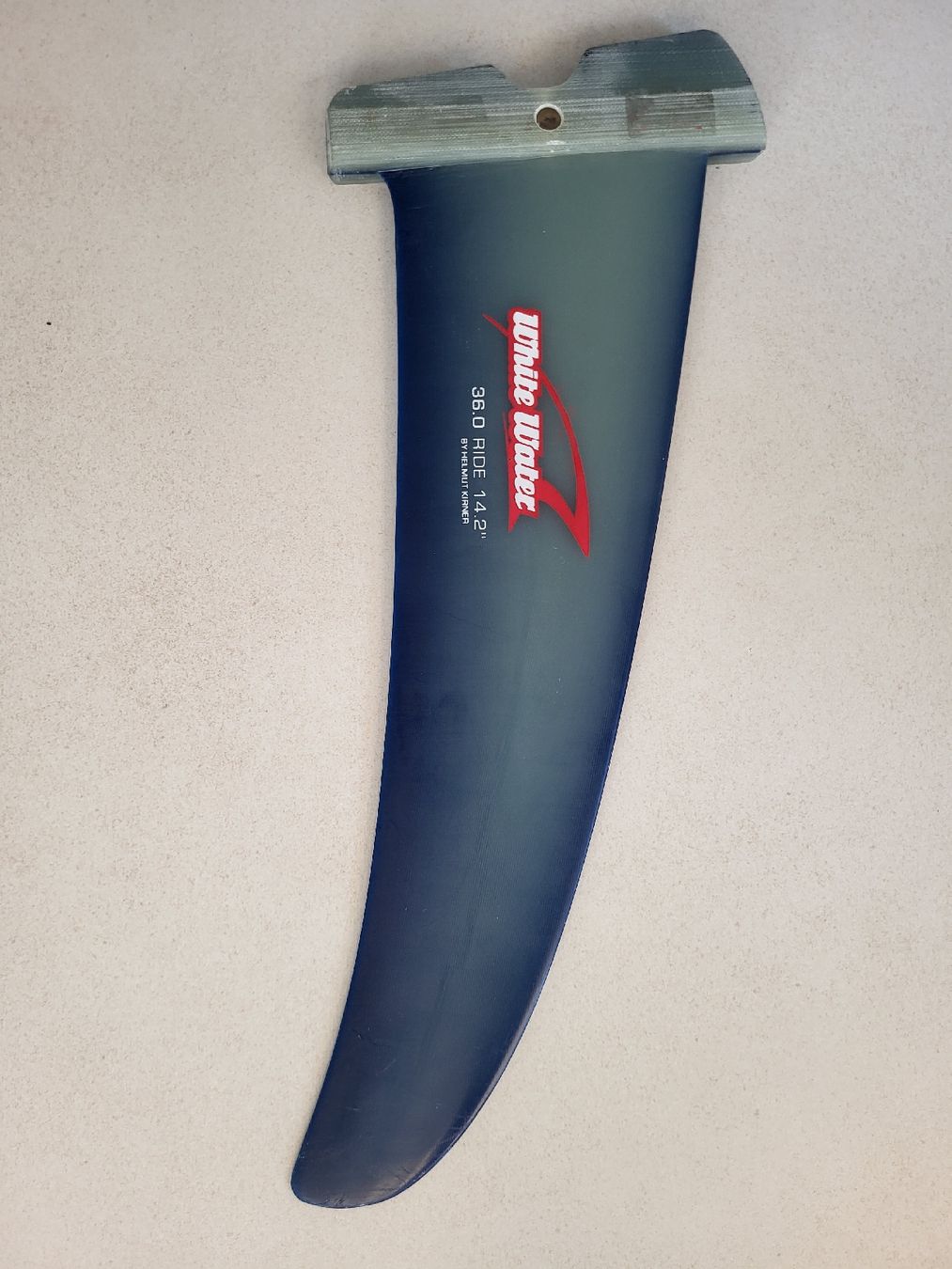 Planches de surf: Freeride Finne 36cm – D'occasion à Meilen par sdittmar 2