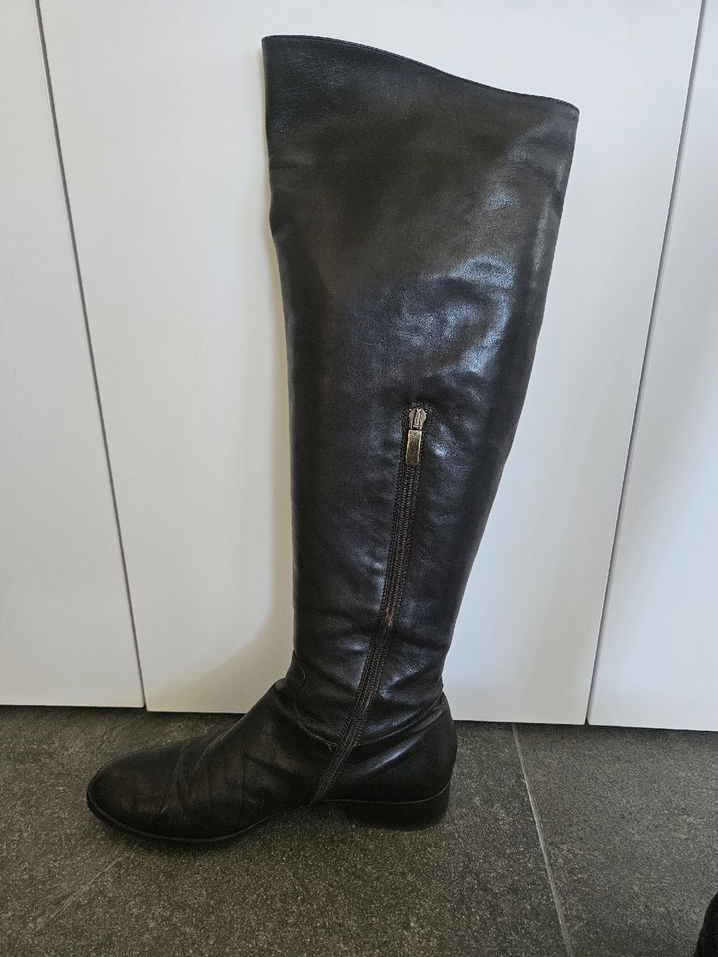 Scarpe da donna: Bottes en cuir marron foncé Viola Fonti – Usato da Bussigny venduto da niwa_mikan 1