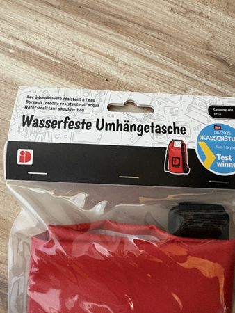 Wasserdichte Umhängetasche rot 20 Liter neu IPX4