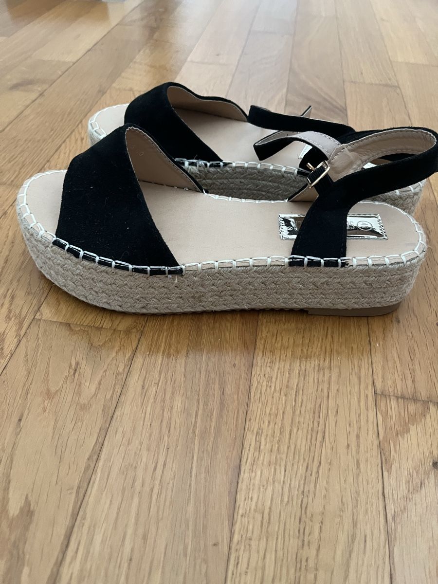 Scarpe da donna: Plateausandalette Schwarz – Usato da Zürich venduto da JB23JB 2