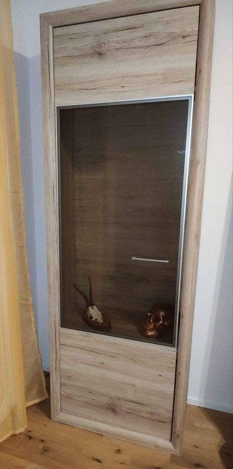 Armadi: Schrank Vitrine – Usato da St.Peterzell venduto da the2ndchance 1