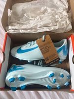 Neue Nike Fussballschuhe Gr. 36