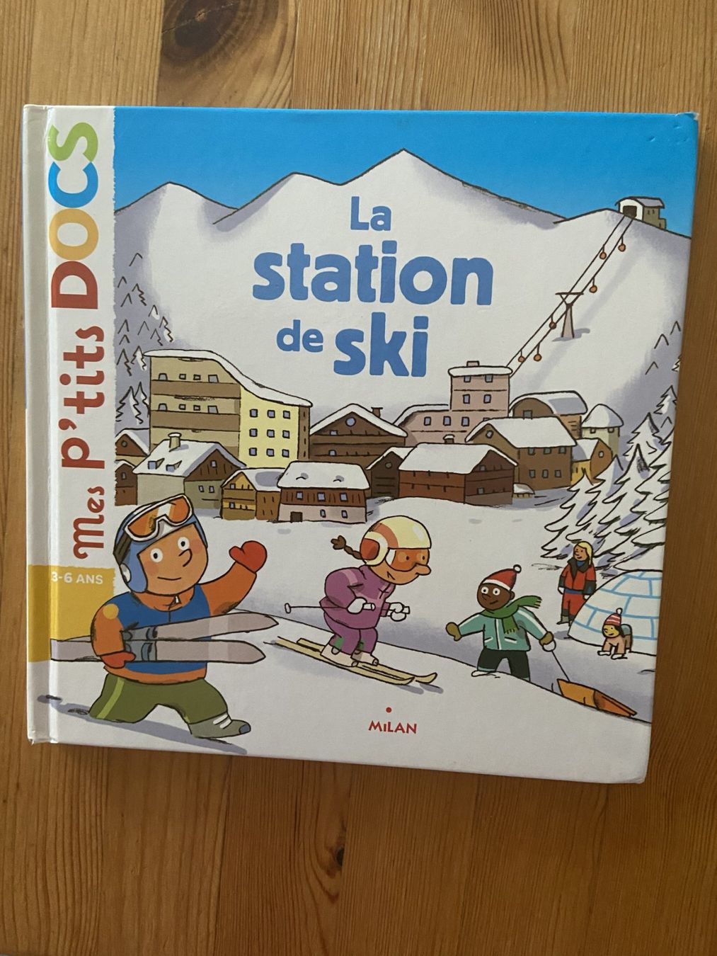 Libri: Livre Mes P'tits Docs La station de ski dès 3 ans – Usato da Neuchâtel venduto da marevecor