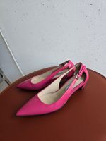 Prada - Size EU 35, new
