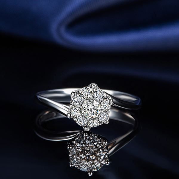 Ringe: Diamantring 18k Weissgold, 0.36 ct, neu – Neu und originalverpackt aus Arbon von Helmuth 3