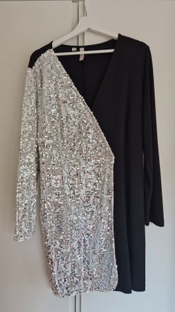 Paillettenkleid
