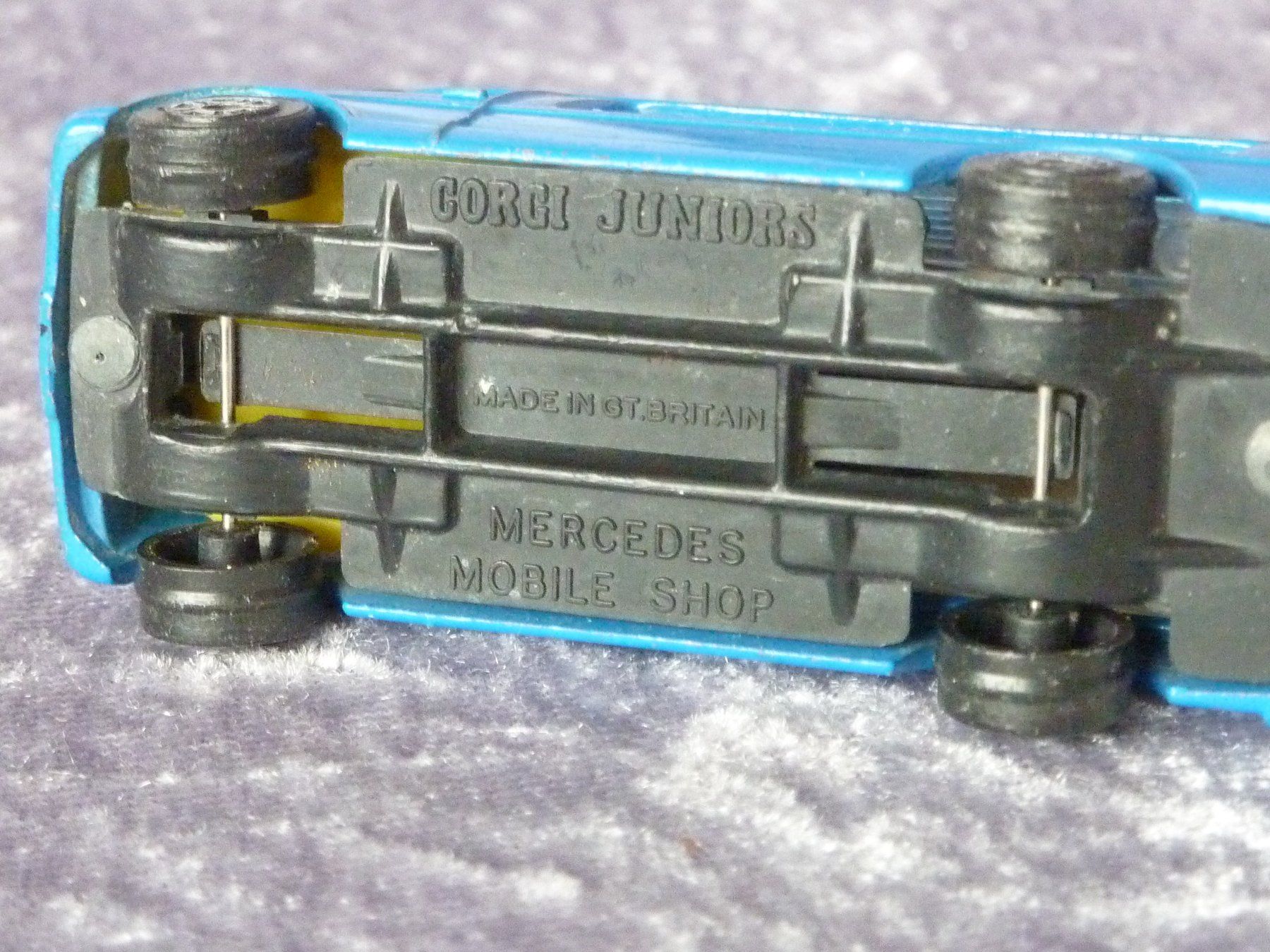 Corgi Toys Modellini d'auto: Mercedes Mobile Shop – Usato da Dürrenäsch venduto da Cobra1ch 5