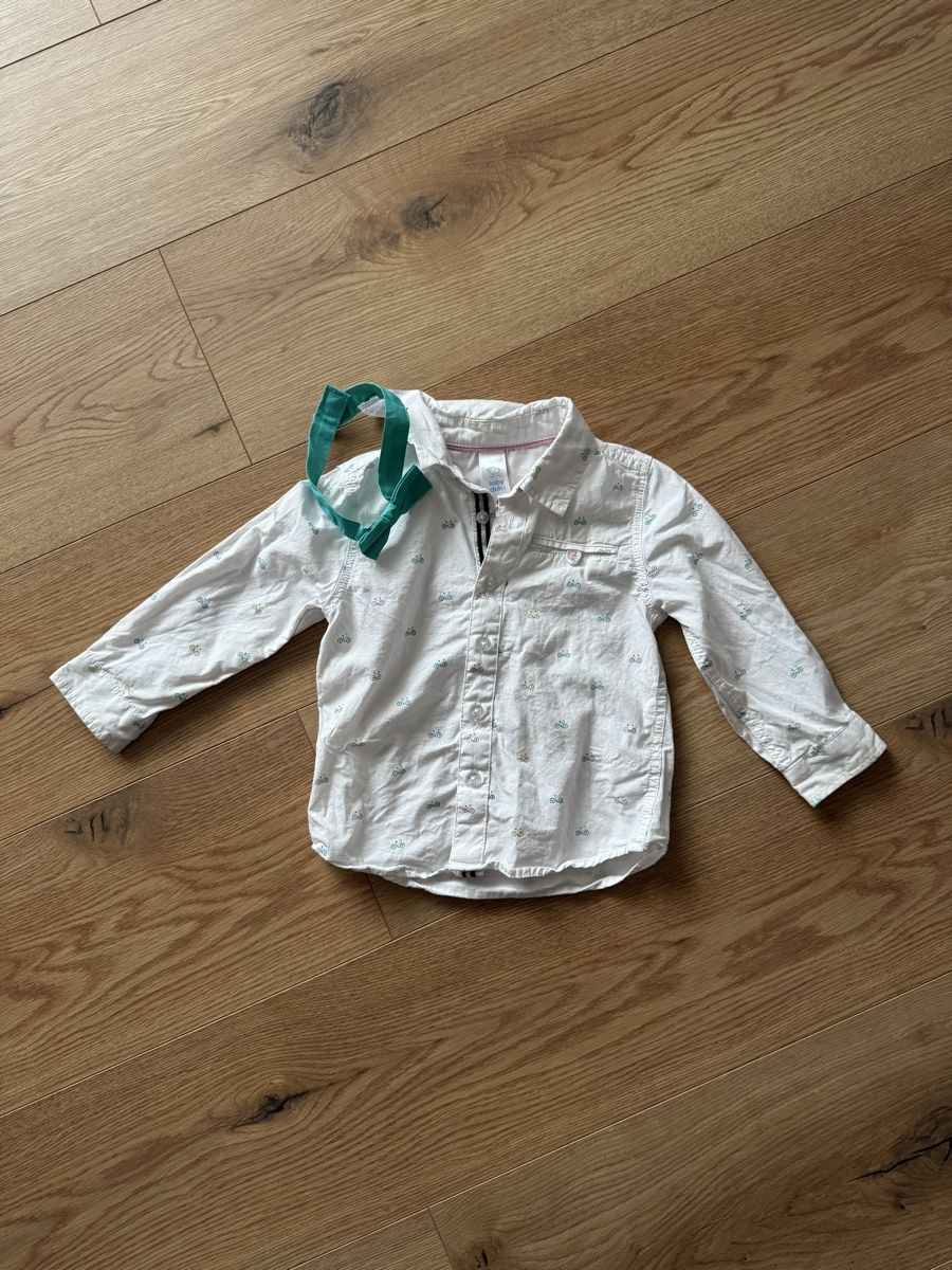 C&A Camicie, T-shirt & Polo: Hemd mit Fliege Gr. 86 – Usato da Schinznach Dorf venduto da meee_l