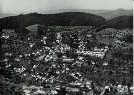 FÜLLINSDORF BL Fliegeraufn. ca 1950!