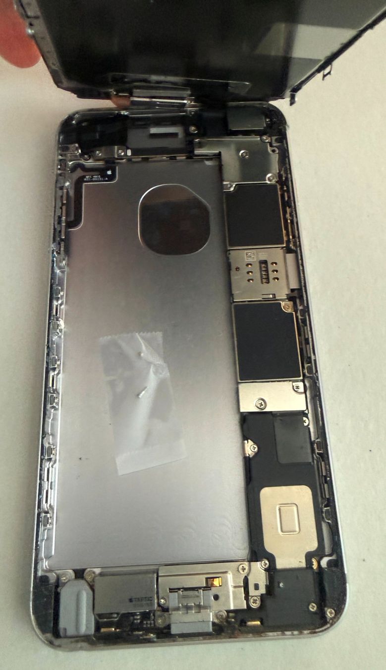 Apple Telefoni cellulari / Smartphones: Apple iPhone 6S Plus Display – Usato da Lodrino venduto da Stema 7